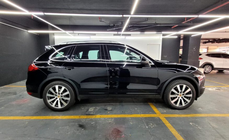 PORSCHE CAYENNE 2010/2011 BLINDADO