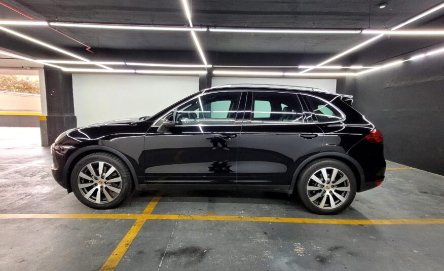 PORSCHE CAYENNE 2010/2011 BLINDADO