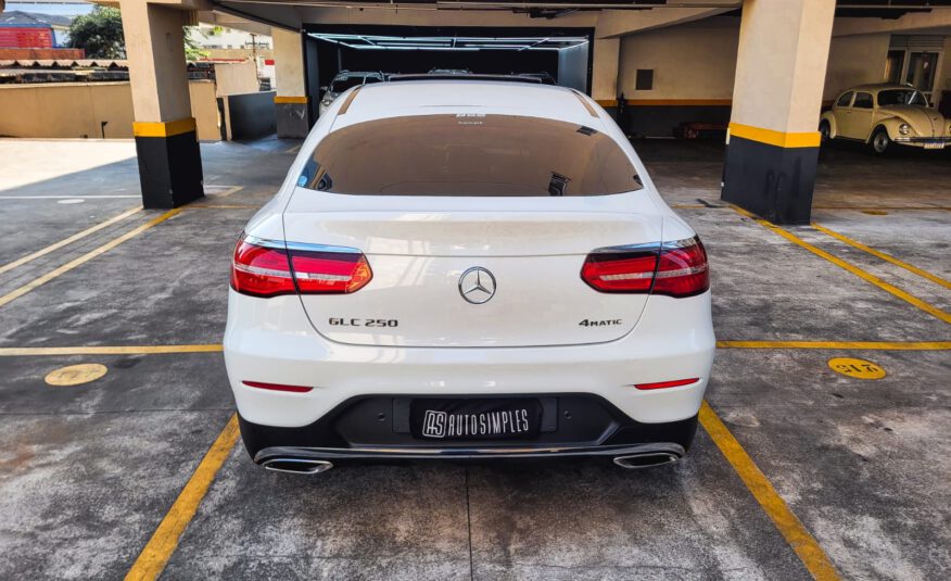 MERCEDES-BENZ GLC 250 2.0 CGI GASOLINA COUPÉ 4MATIC 9G-TRONIC