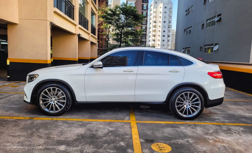 MERCEDES-BENZ GLC 250 2.0 CGI GASOLINA COUPÉ 4MATIC 9G-TRONIC