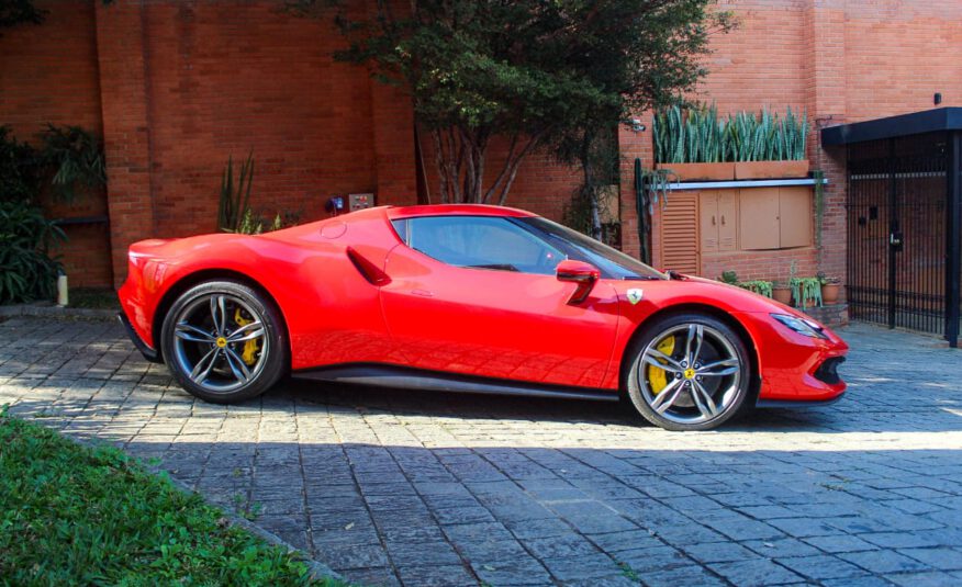 FERRARI 296 GTB 3.0 V6 TURBO PHEV F1-DCT