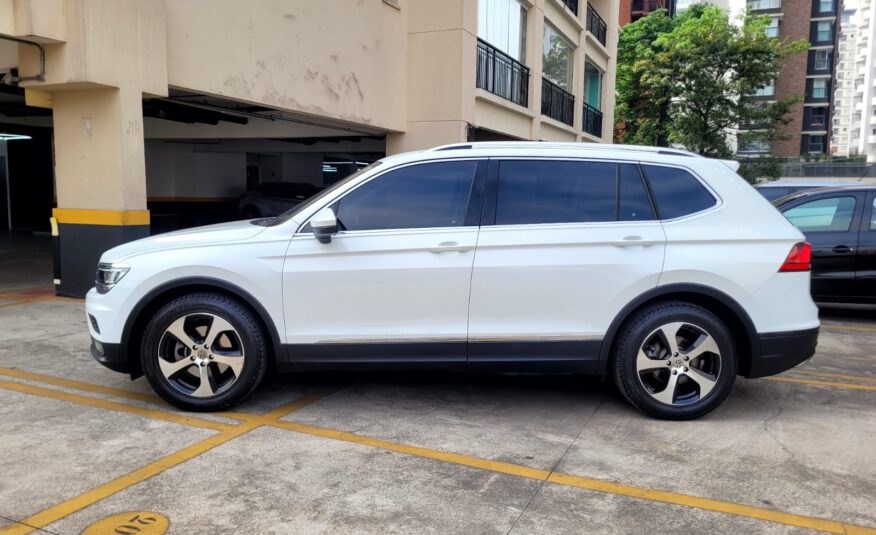 VOLKSWAGEN TIGUAN 1.4 250 TSI TOTAL FLEX ALLSPACE COMFORTLINE TIPTRONIC