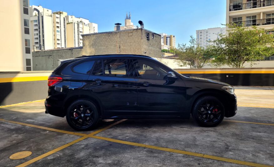 BMW X1 2.0 16V TURBO GASOLINA SDRIVE20I X-LINE 4P AUTOMÁTICO 2017